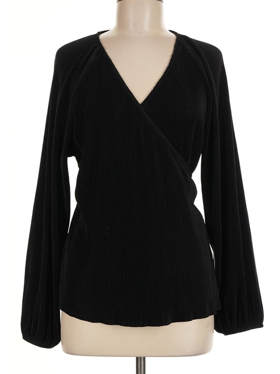Astr Tops - Very Flattering ASTR Black Wrap V-Neck Long Sleeve Blouse